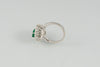 Anillo en oro blanco 18k con esmeralda y brillantes - Mayka Jewels