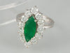 Anillo en oro blanco 18k con esmeralda y brillantes - Mayka Jewels