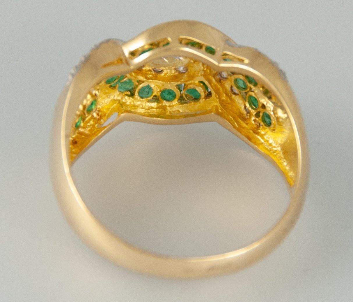 Anillo en oro 18k con esmeraldas y brillantes - Mayka Jewels