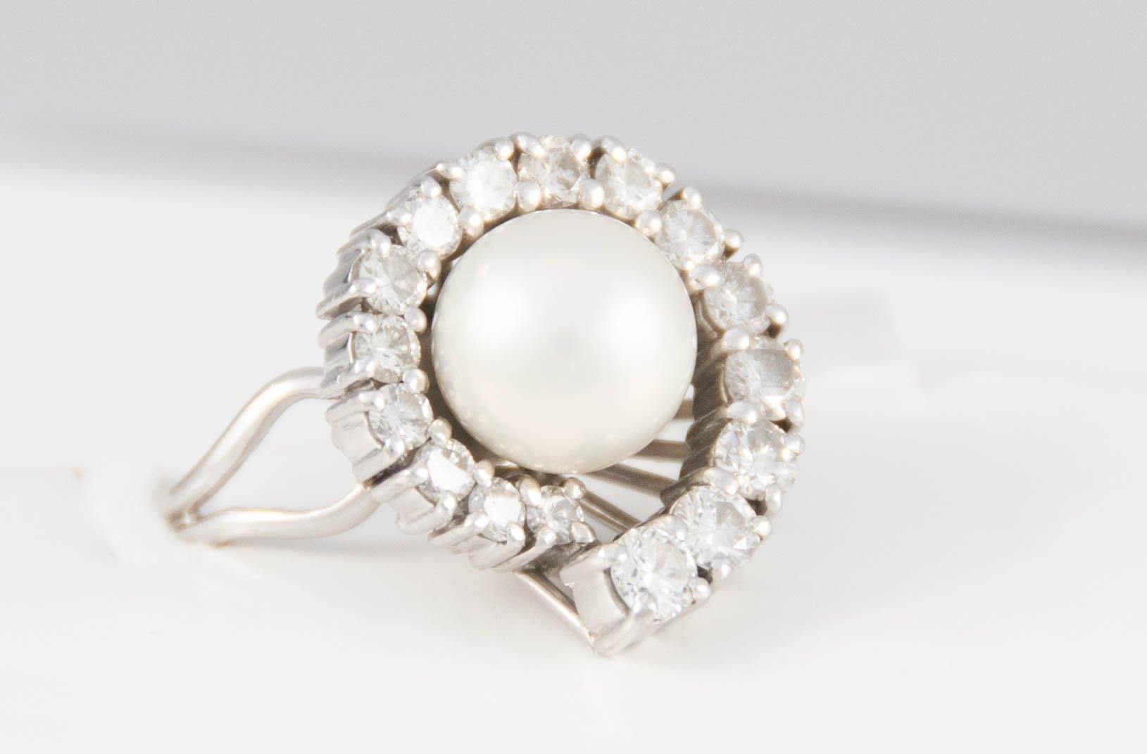 Anillo en oro 18k con perla australiana y brillantes - Mayka Jewels