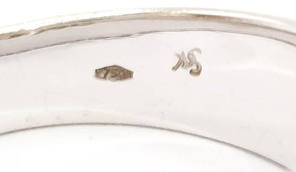 Anillo en oro blanco 18k con diamantes y ónix - Mayka Jewels