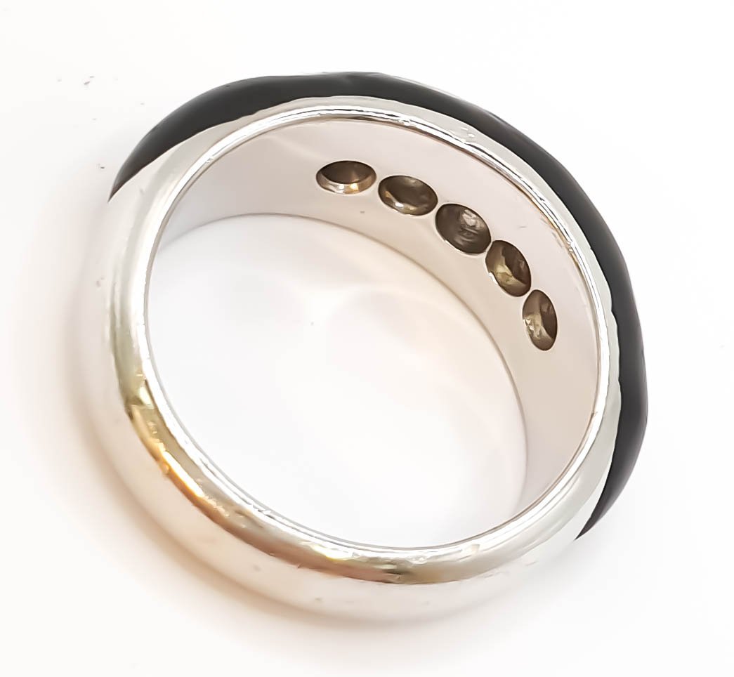 Anillo en oro blanco 18k con diamantes y ónix - Mayka Jewels