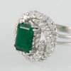 Anillo en oro blanco 18k con esmeralda y brillantes - Mayka Jewels