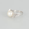 Anillo en oro blanco 18k con perla natural y brillantes - Mayka Jewels