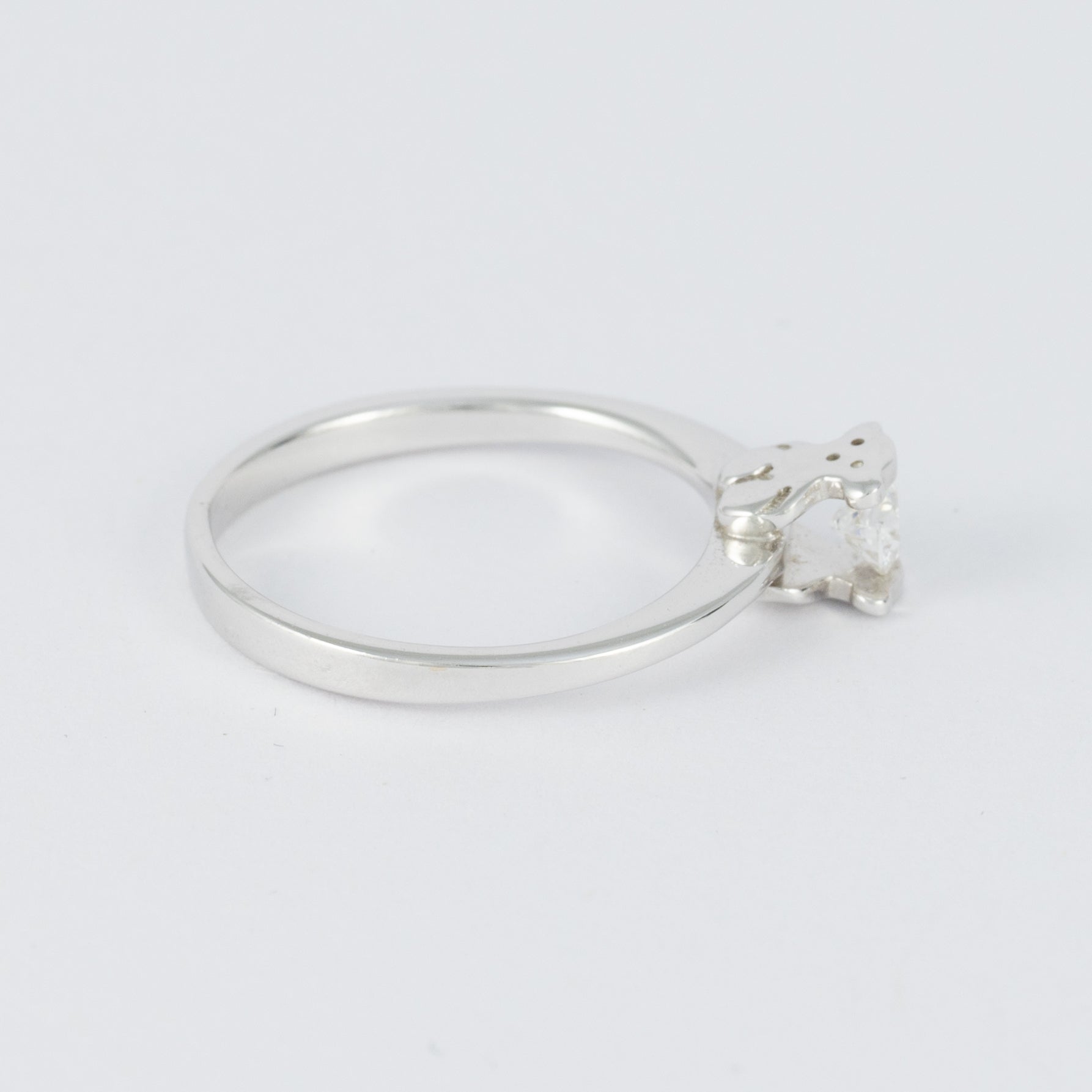 Anillo Tous en oro blanco 18k con brillante 0.18ct - Mayka Jewels