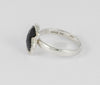 Anillo Tous en oro blanco 18k con brillantes y ónix - Mayka Jewels