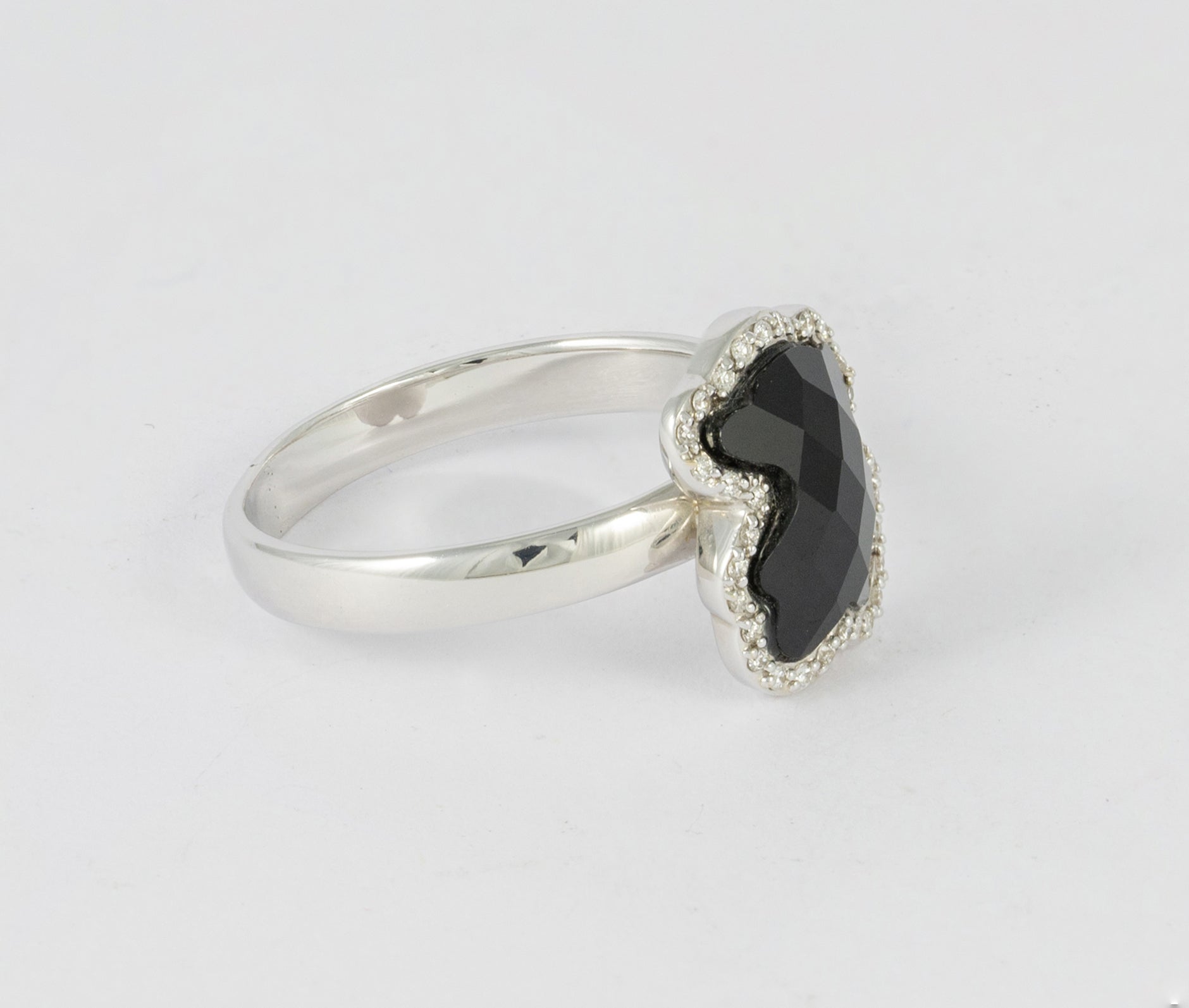 Anillo Tous en oro blanco 18k con brillantes y ónix - Mayka Jewels