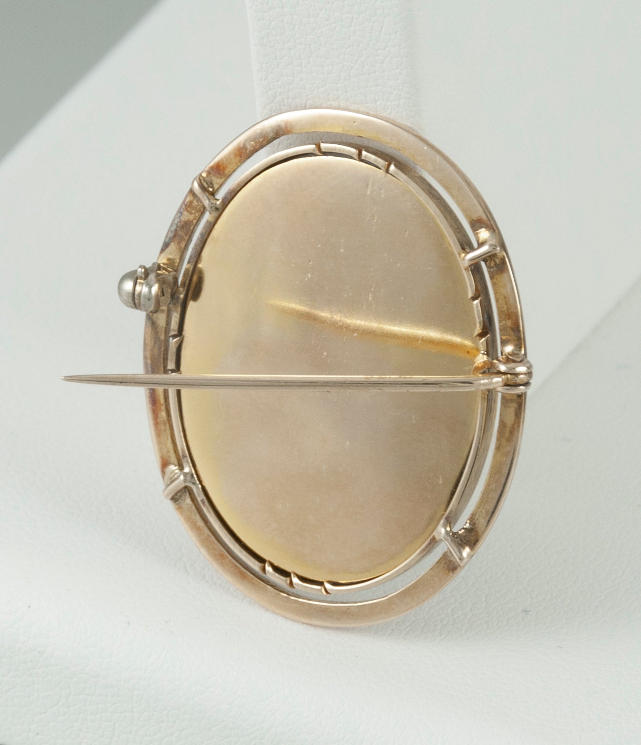 Broche antiguo en oro amarillo 14k y nácar - Mayka Jewels