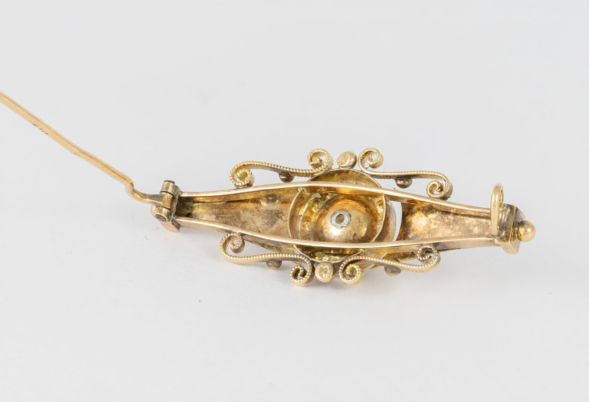 Broche antiguo en oro amarillo 18k y perlas - Mayka Jewels