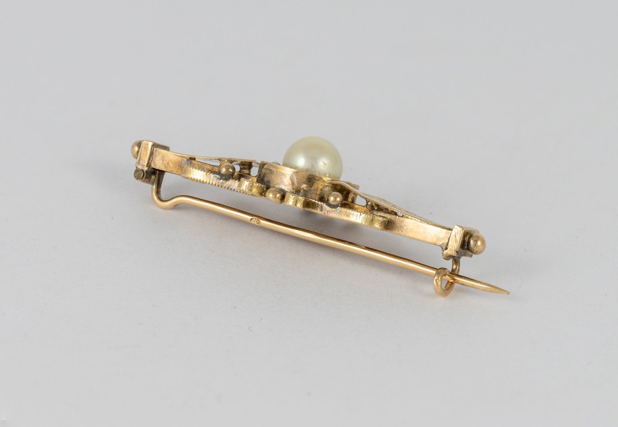 Broche antiguo en oro amarillo 18k y perlas - Mayka Jewels