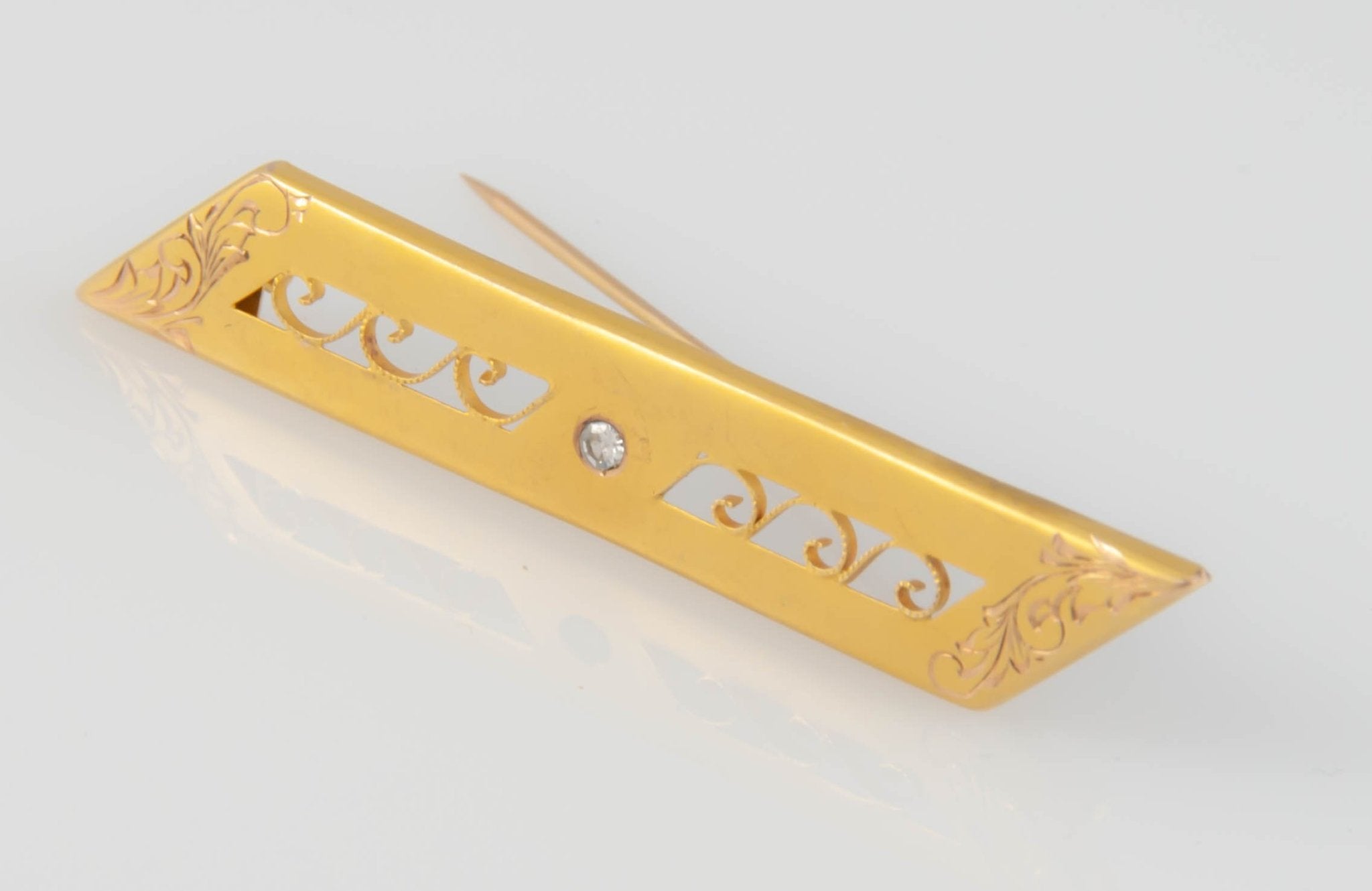 Broche antiguo en oro14k con brillante - Mayka Jewels