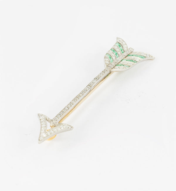 Broche flecha en oro blanco 18k con brillantes y esmeraldas - Mayka Jewels