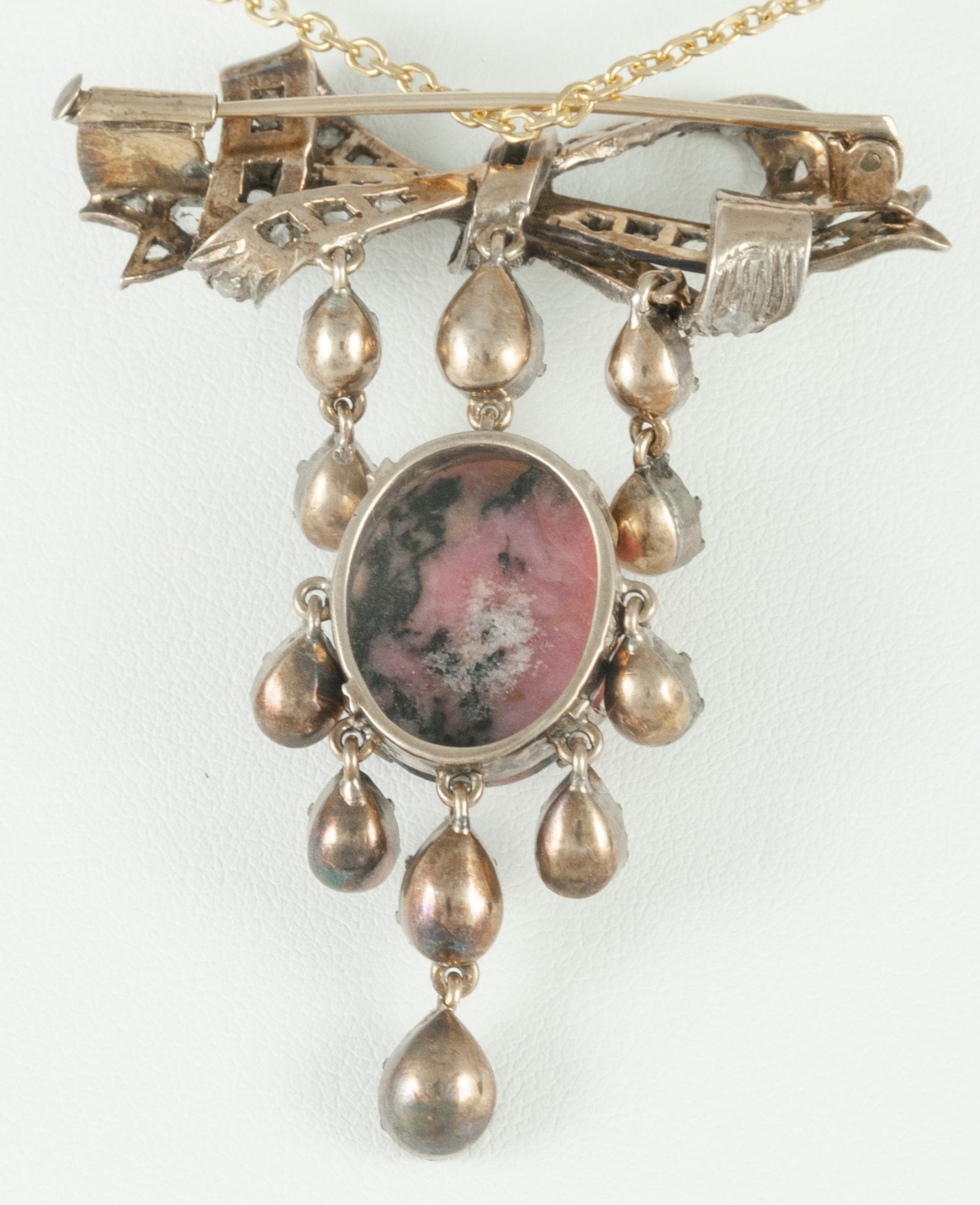 Broche pendentif antiguo en oro amarillo 18k y plata con brillantes y rodonita - Mayka Jewels