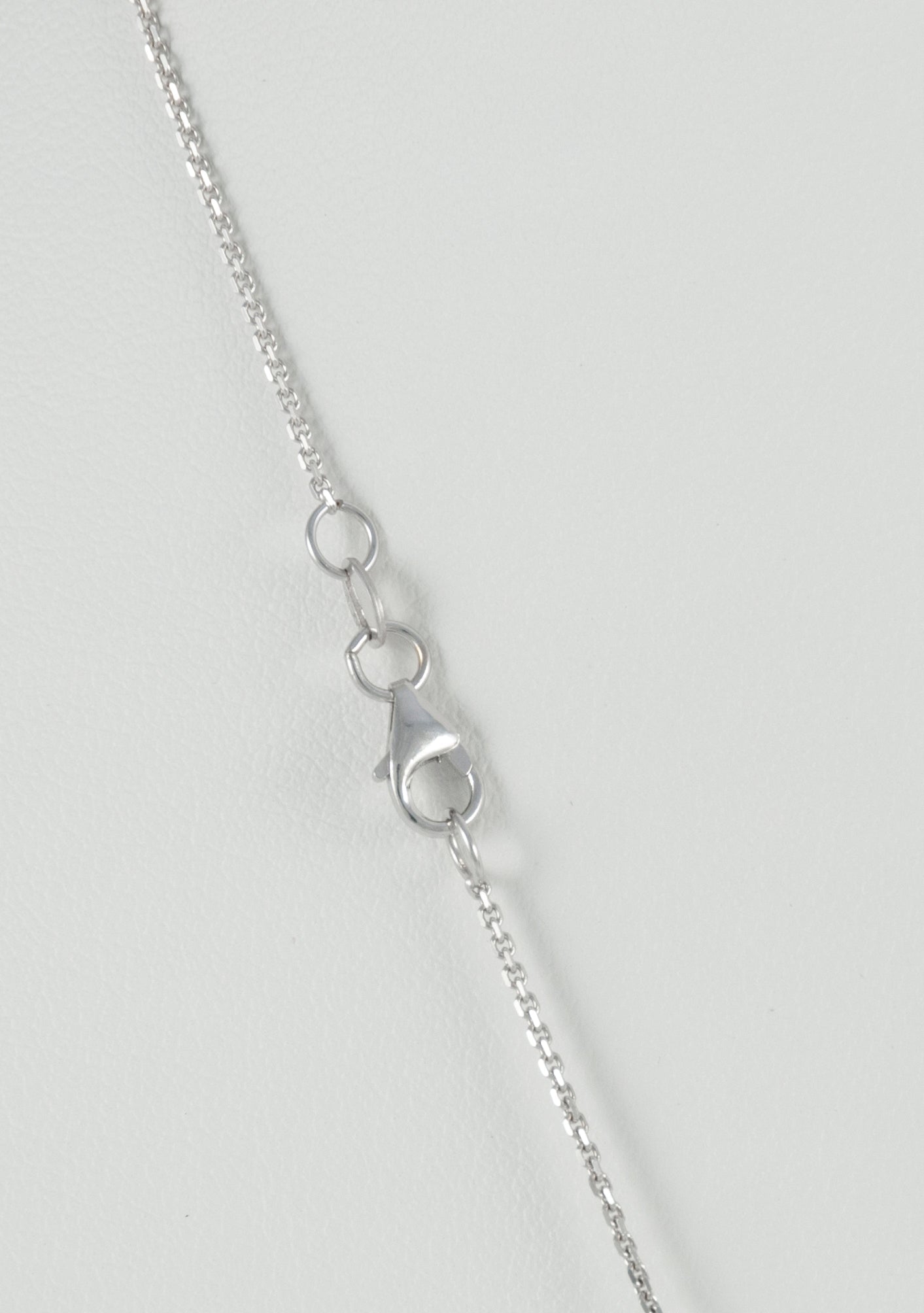 Cadena y colgante en oro blanco 18k y brillantes 3.5 ct House of R&D - Mayka Jewels