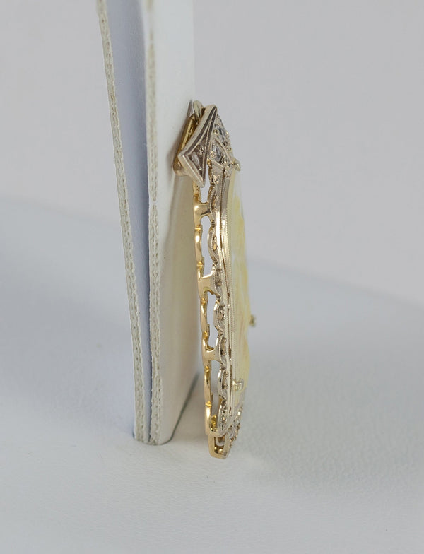 Colgante antiguo en oro amarillo 18k con nácar y zafiros blancos - Mayka Jewels