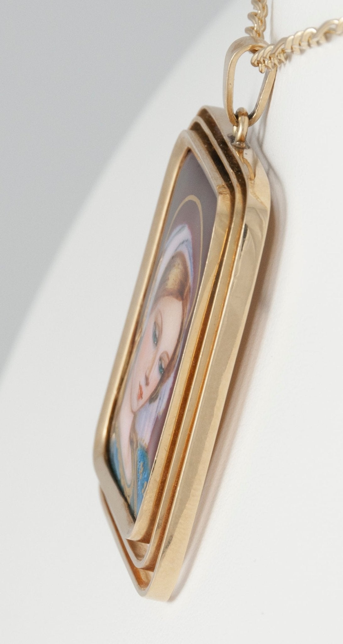 Colgante antiguo oro amarillo 18k y porcelana esmaltada - Mayka Jewels