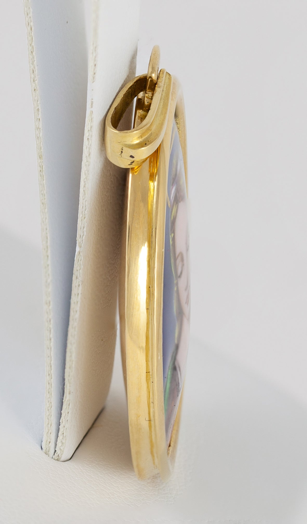 Colgante antiguo oro amarillo 18k y porcelana esmaltada - Mayka Jewels