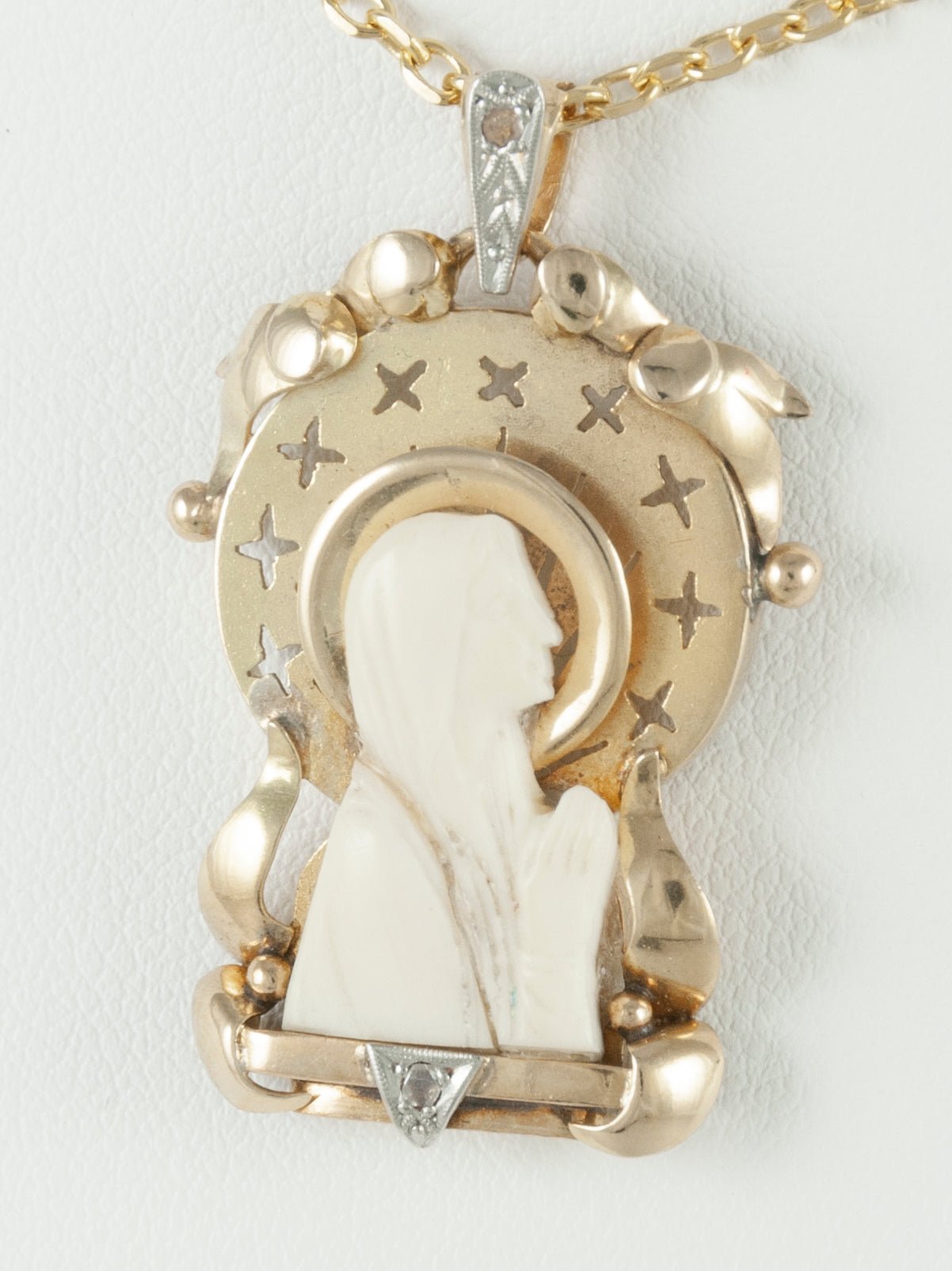 Colgante antiguo oro amarillo con marfil y brillantes - Mayka Jewels