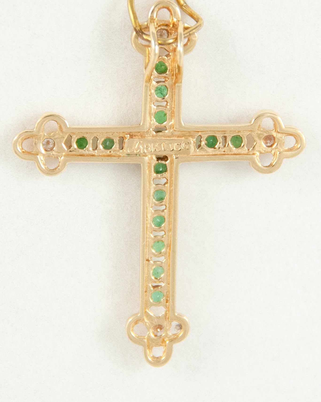 Colgante en oro 18k con esmeralda y brillantes - Mayka Jewels