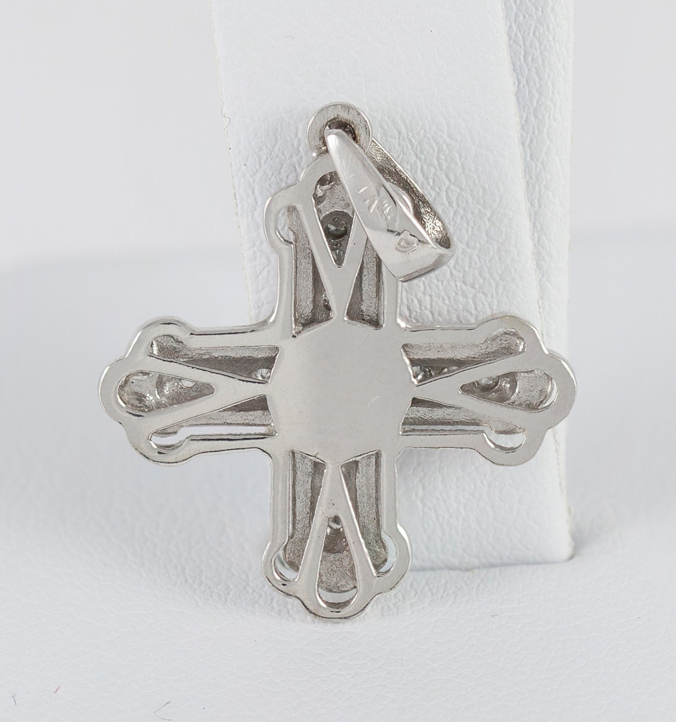 Colgante en oro blanco 18k con brillantes - Mayka Jewels