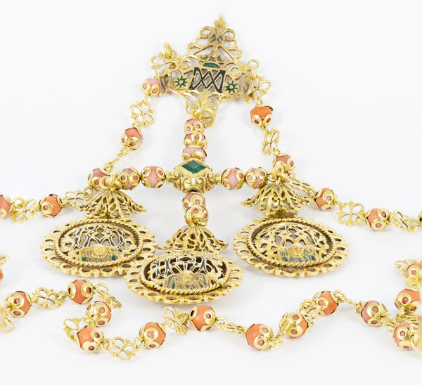 Collar tipo rosario en oro amarillo con esmeraldas y coral rojo - Mayka Jewels