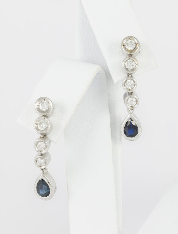 Conjunto pendientes y colgante en oro blanco con brillantes y zafiros - Mayka Jewels