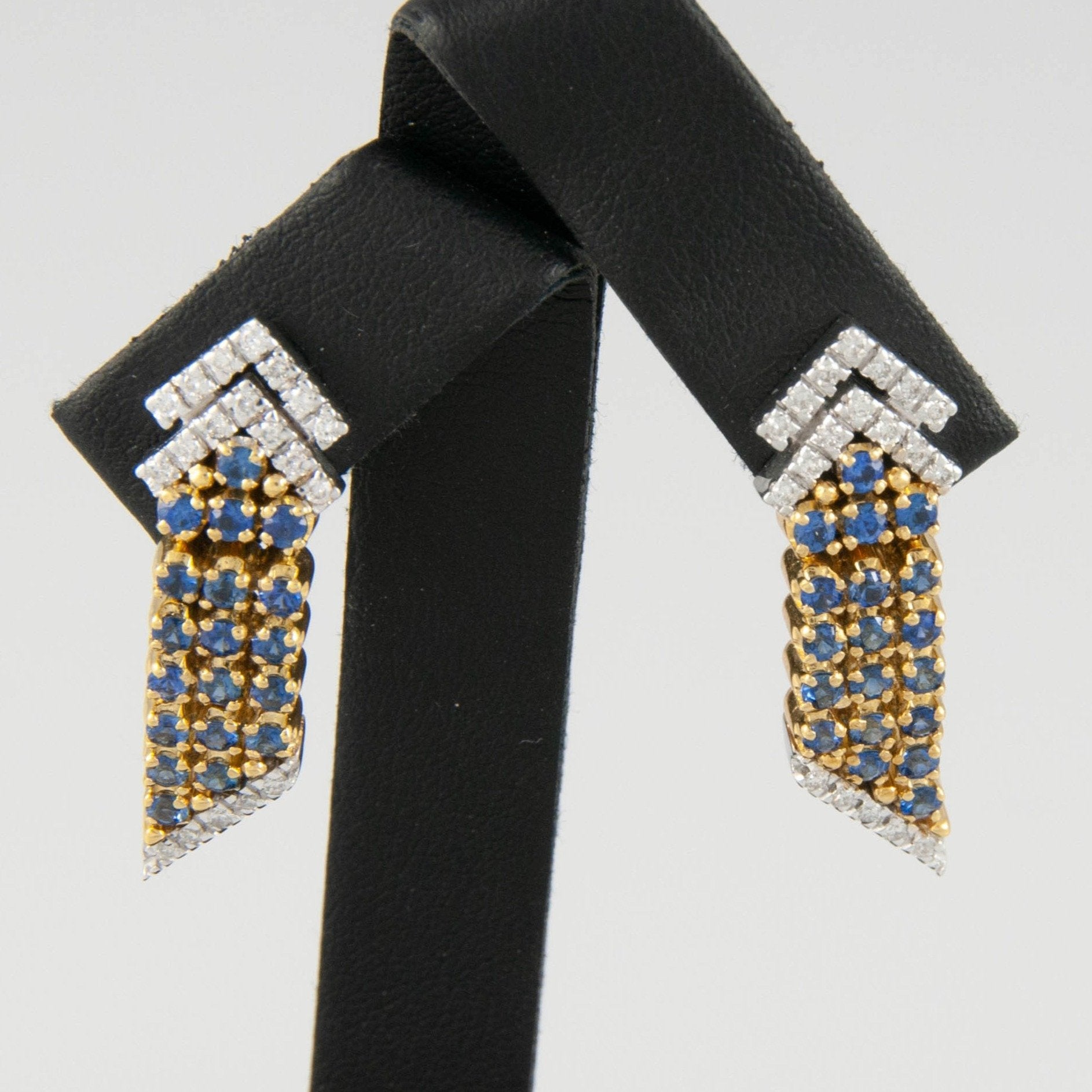 Pendientes alta joyería en oro y oro blanco 18k con zafiros y brillantes - Mayka Jewels