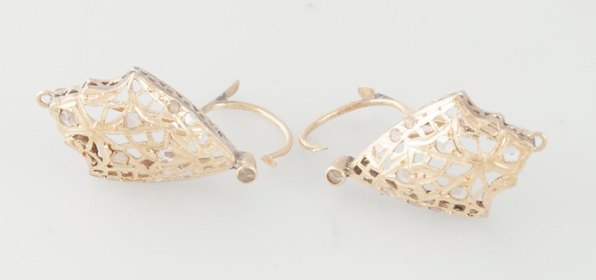 Pendientes antiguos en oro amarillo 18k y brillantes - Mayka Jewels