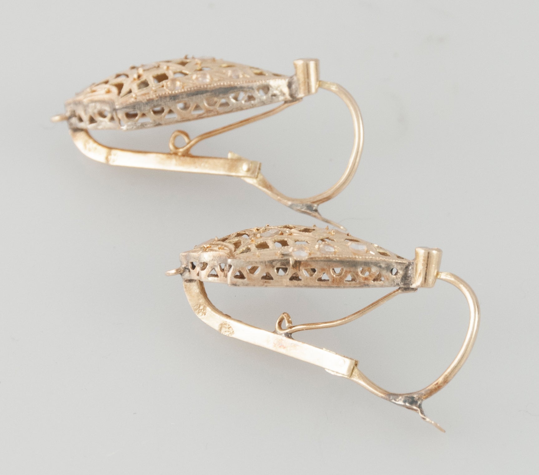 Pendientes antiguos en oro amarillo 18k y brillantes - Mayka Jewels