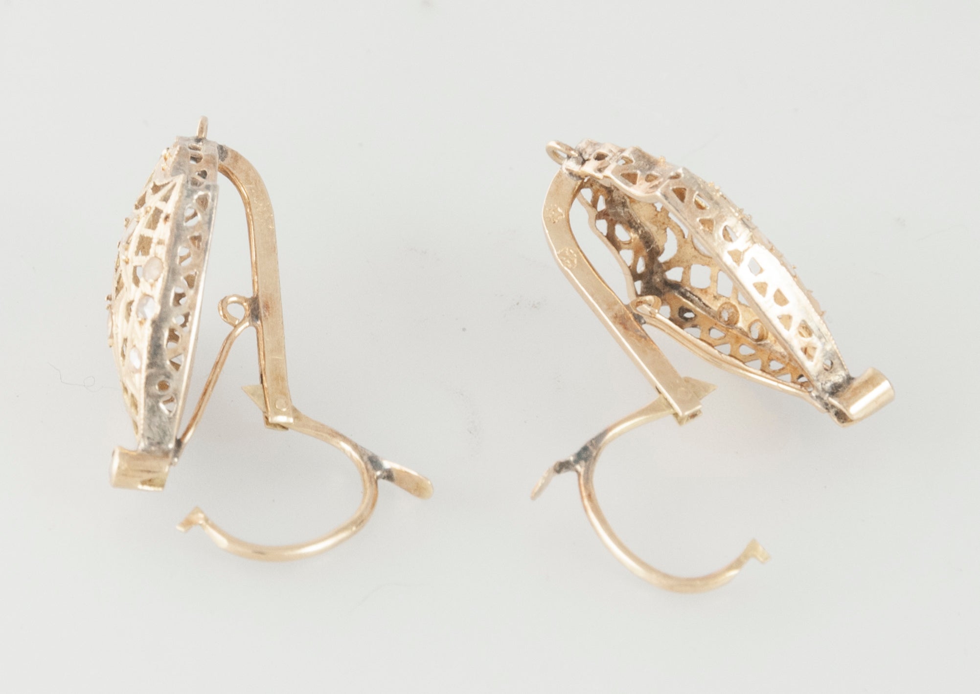 Pendientes antiguos en oro amarillo 18k y brillantes - Mayka Jewels