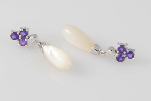 Pendientes en oro blanco 18k con amatistas brillantes y nácar - Mayka Jewels