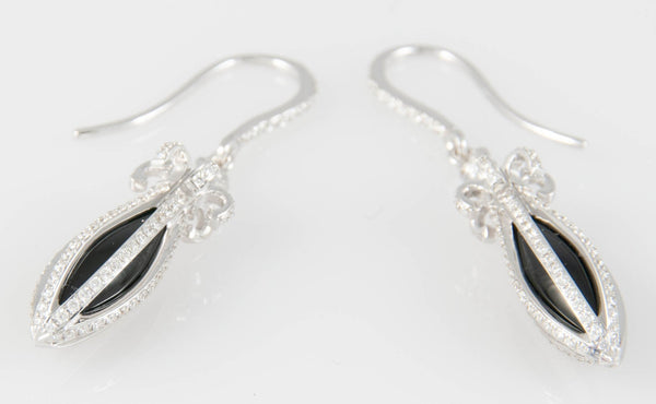 Pendientes en oro blanco 18k con brillantes y Ónix - Mayka Jewels