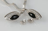 Pendientes en oro blanco 18k con brillantes y ónix central - Mayka Jewels