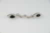 Pendientes en oro blanco 18k con brillantes y ónix central - Mayka Jewels