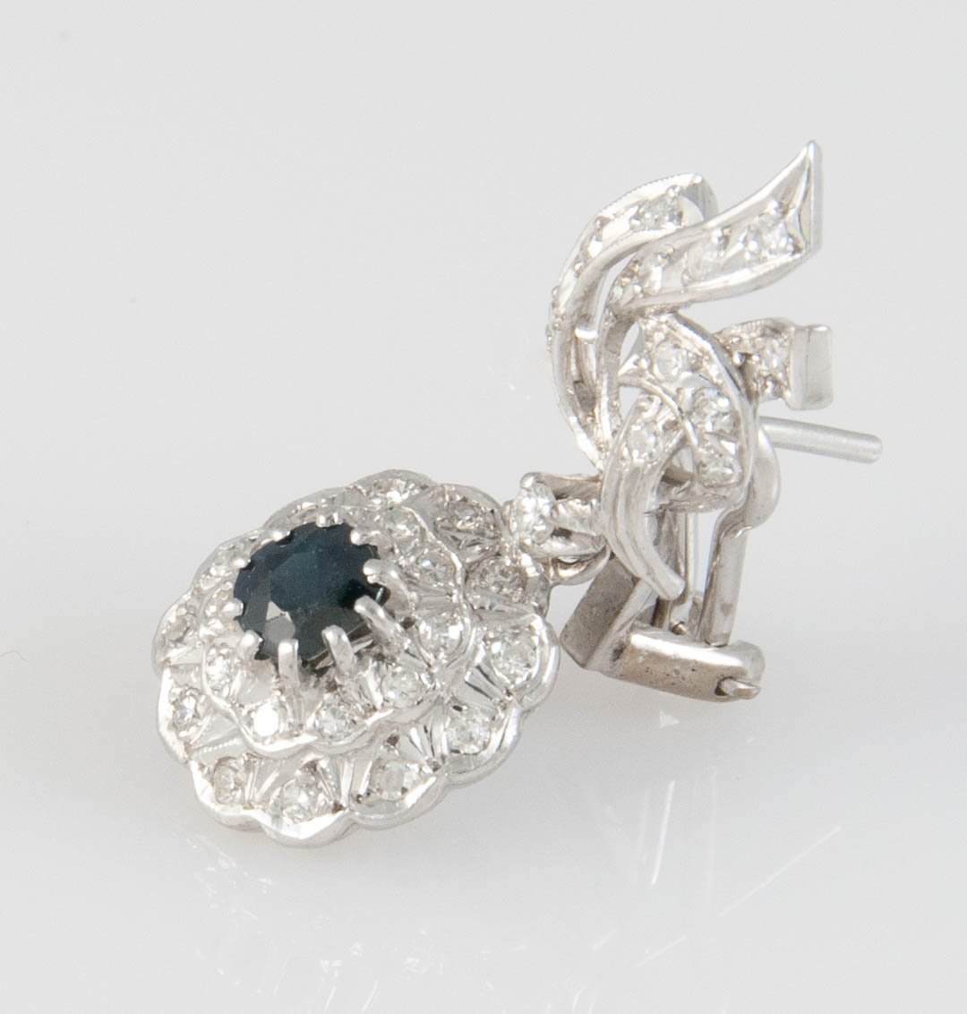 Pendientes en oro blanco 18k con zafiros y brillantes - Mayka Jewels