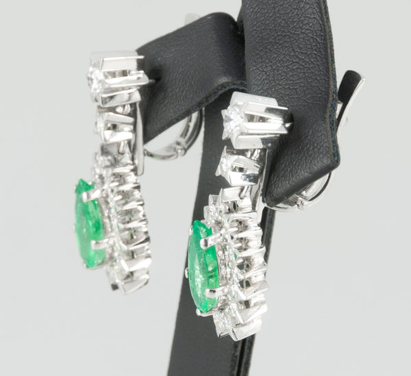 Pendientes en oro blanco 18k esmeraldas 3.4 ct y brillantes 0.88 ct - Mayka Jewels