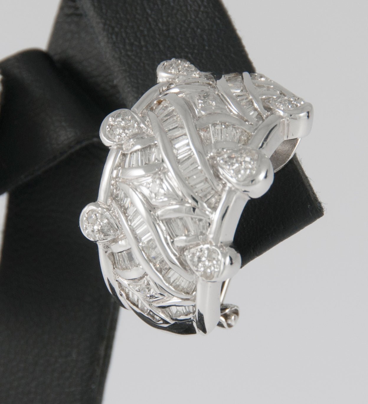 Pendientes en oro blanco 18k y 2.55ct brillantes - Mayka Jewels