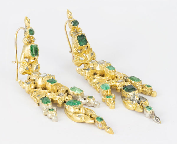 Pendientes Isabelinos en plata bañada con esmeraldas 4.08ct y brillantes 0.9ct - Mayka Jewels