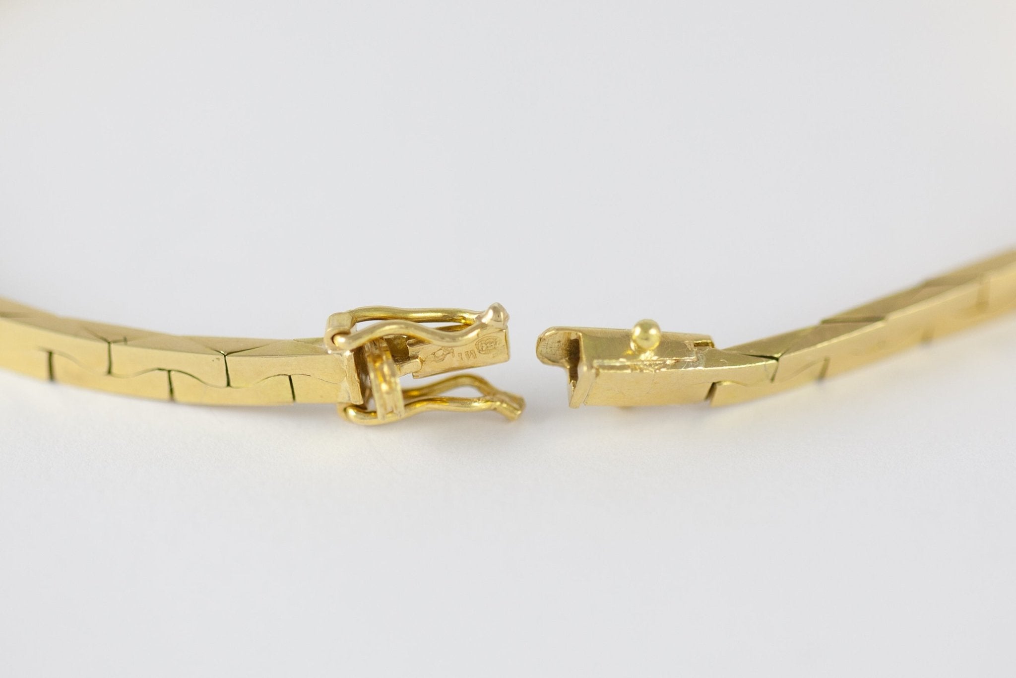 Pulsera de oro amarillo 18k con brillantes y zafiros - Mayka Jewels