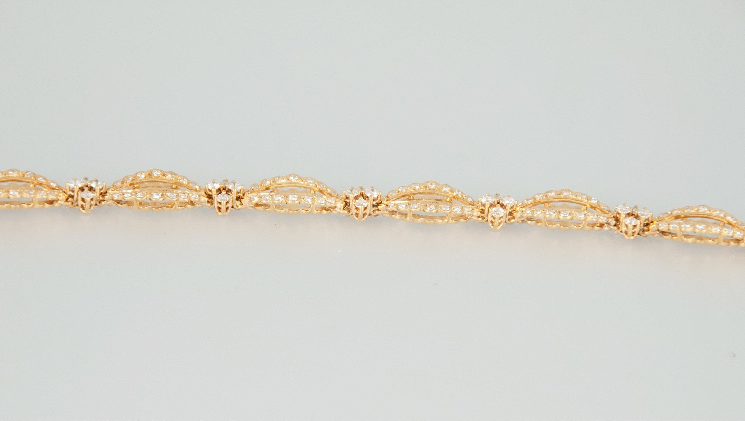 Pulsera en oro 18k con brillantes - Mayka Jewels