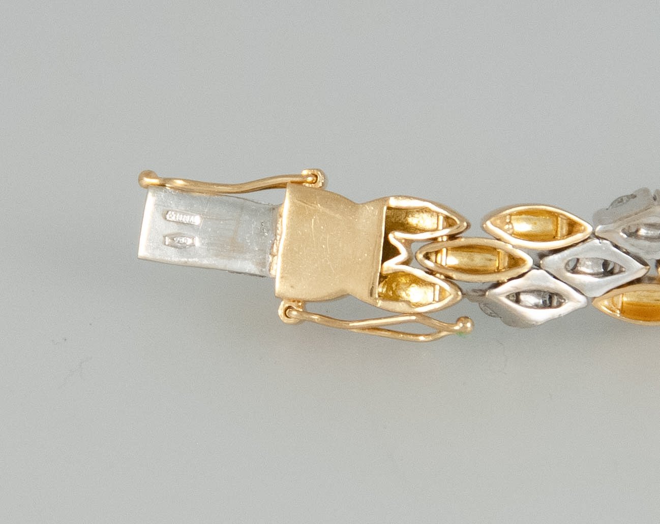 Pulsera en oro y oro blanco 18k con brillantes - Mayka Jewels
