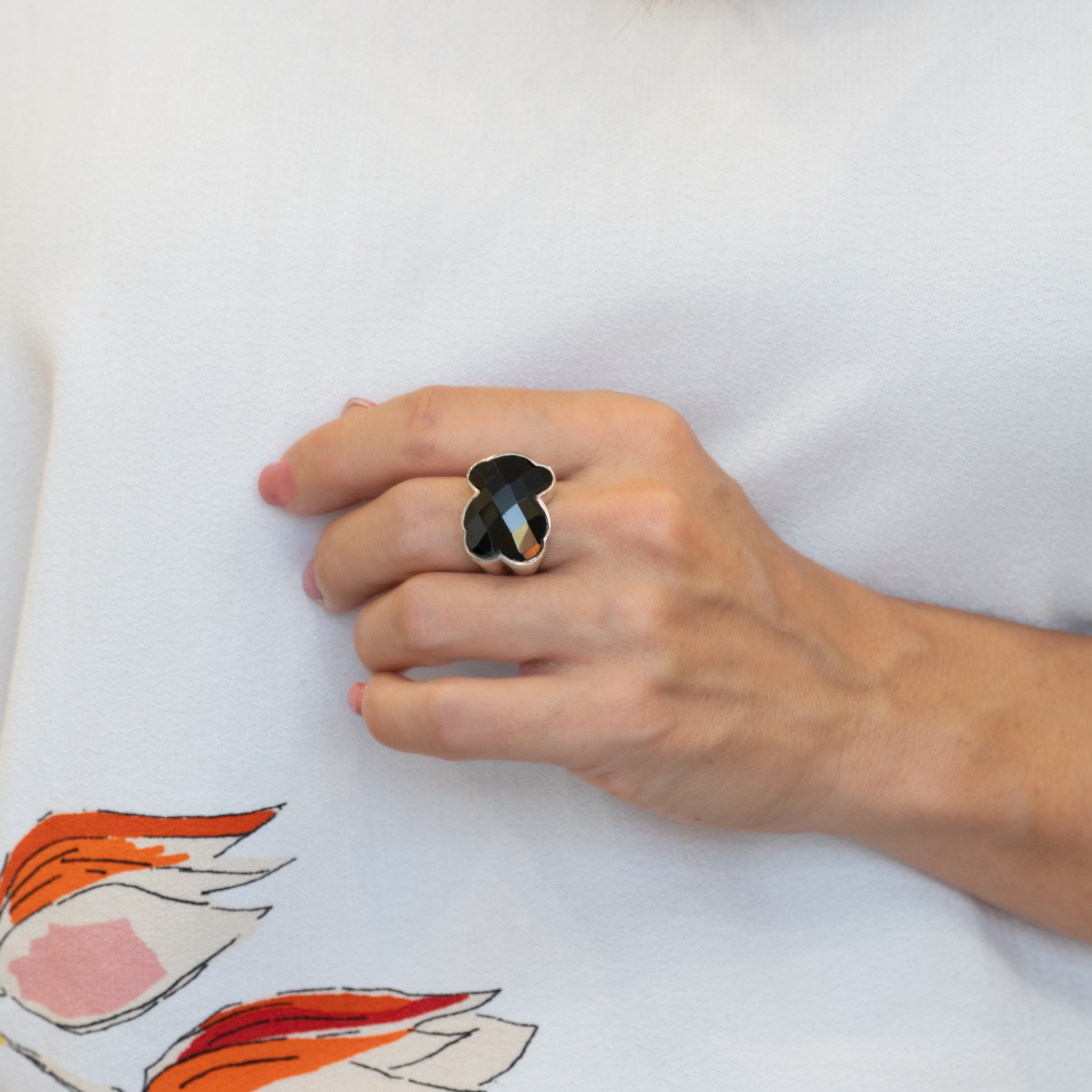 Anillo Tous en Plata 925 y ónix facetado oso Color