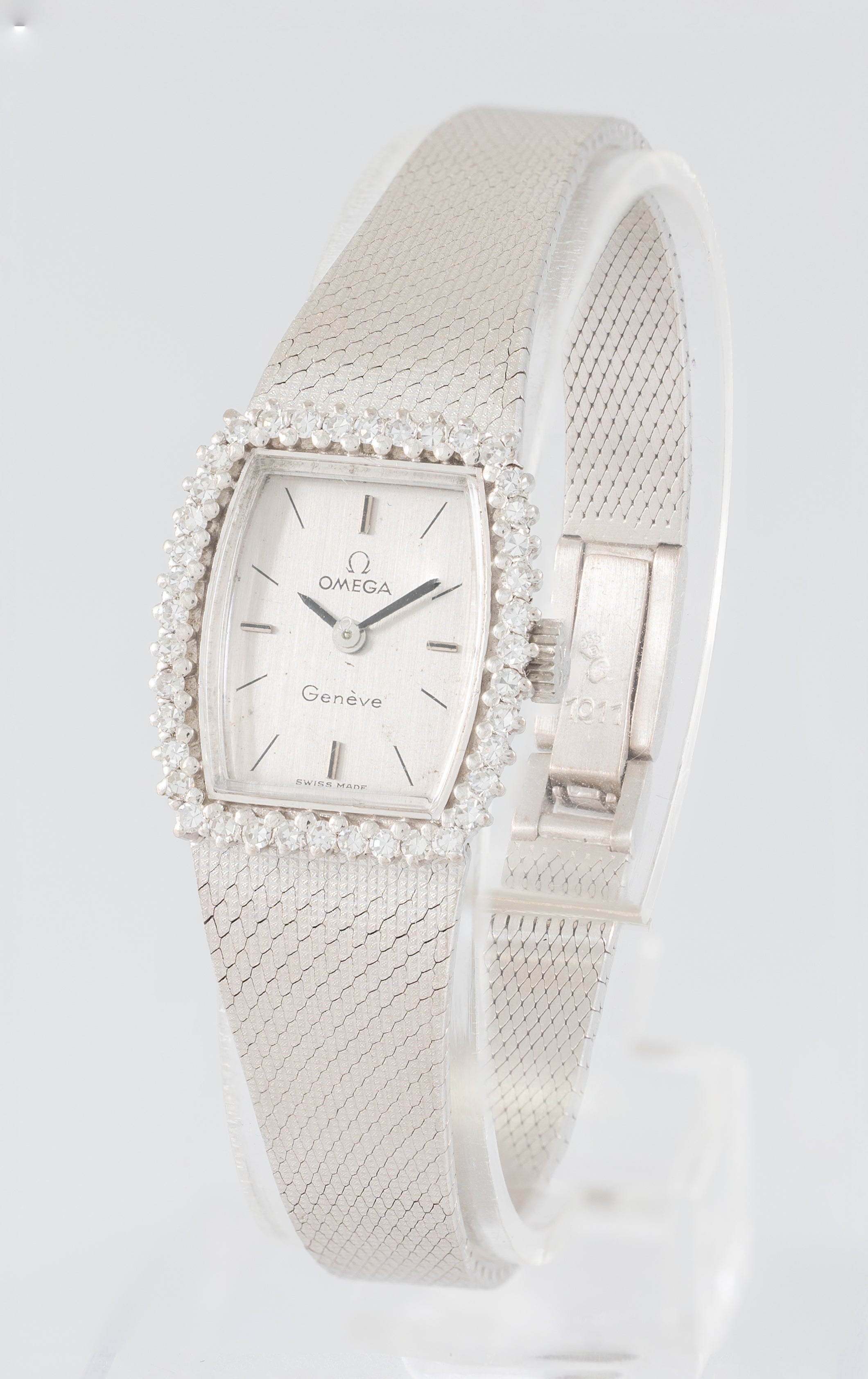 Omega Geneve White Gold 18k and Diamonds 0.4 ct Square Dial