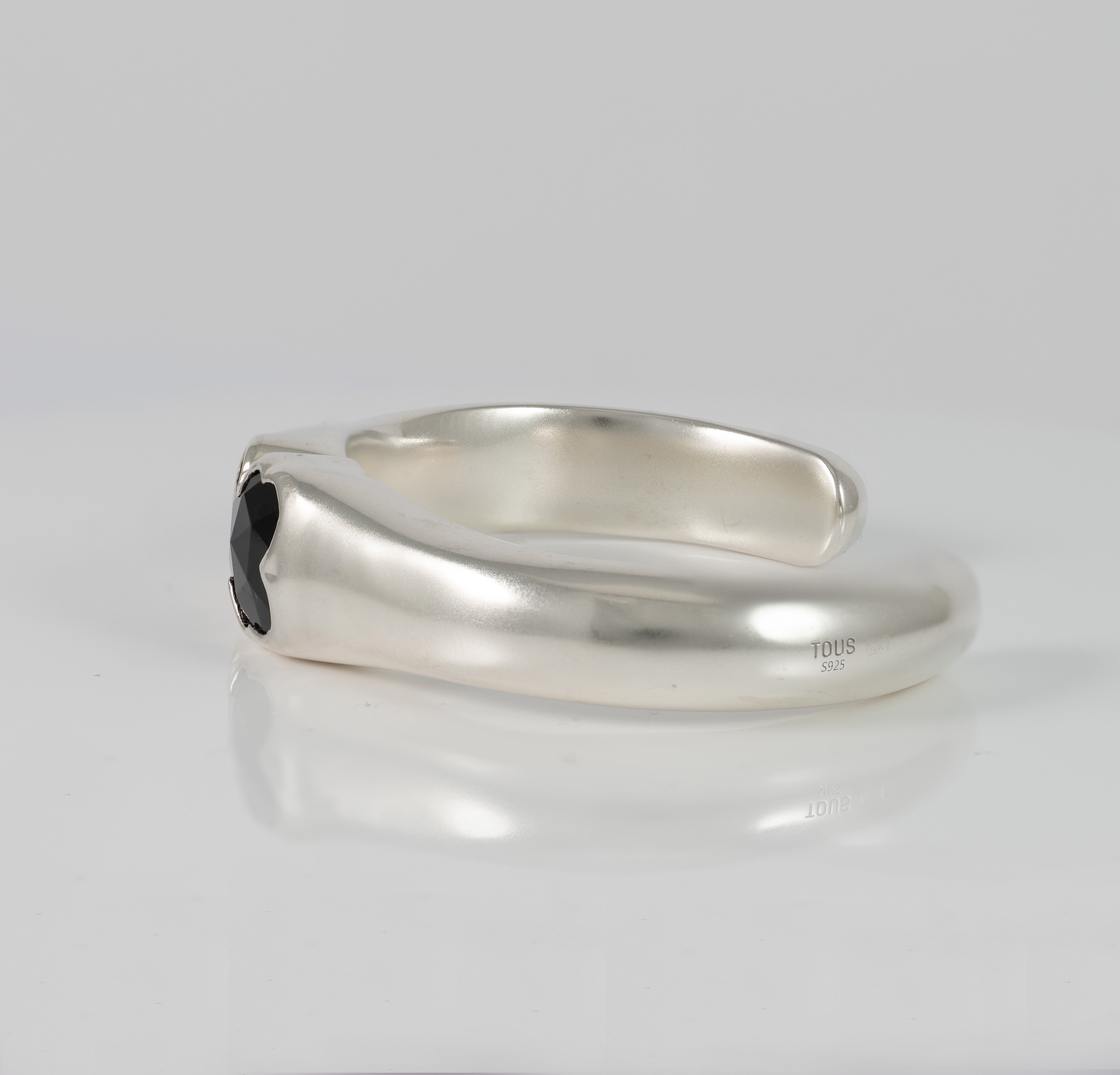 Pulsera esclava Tous en plata 925 con oso en ónix Icon