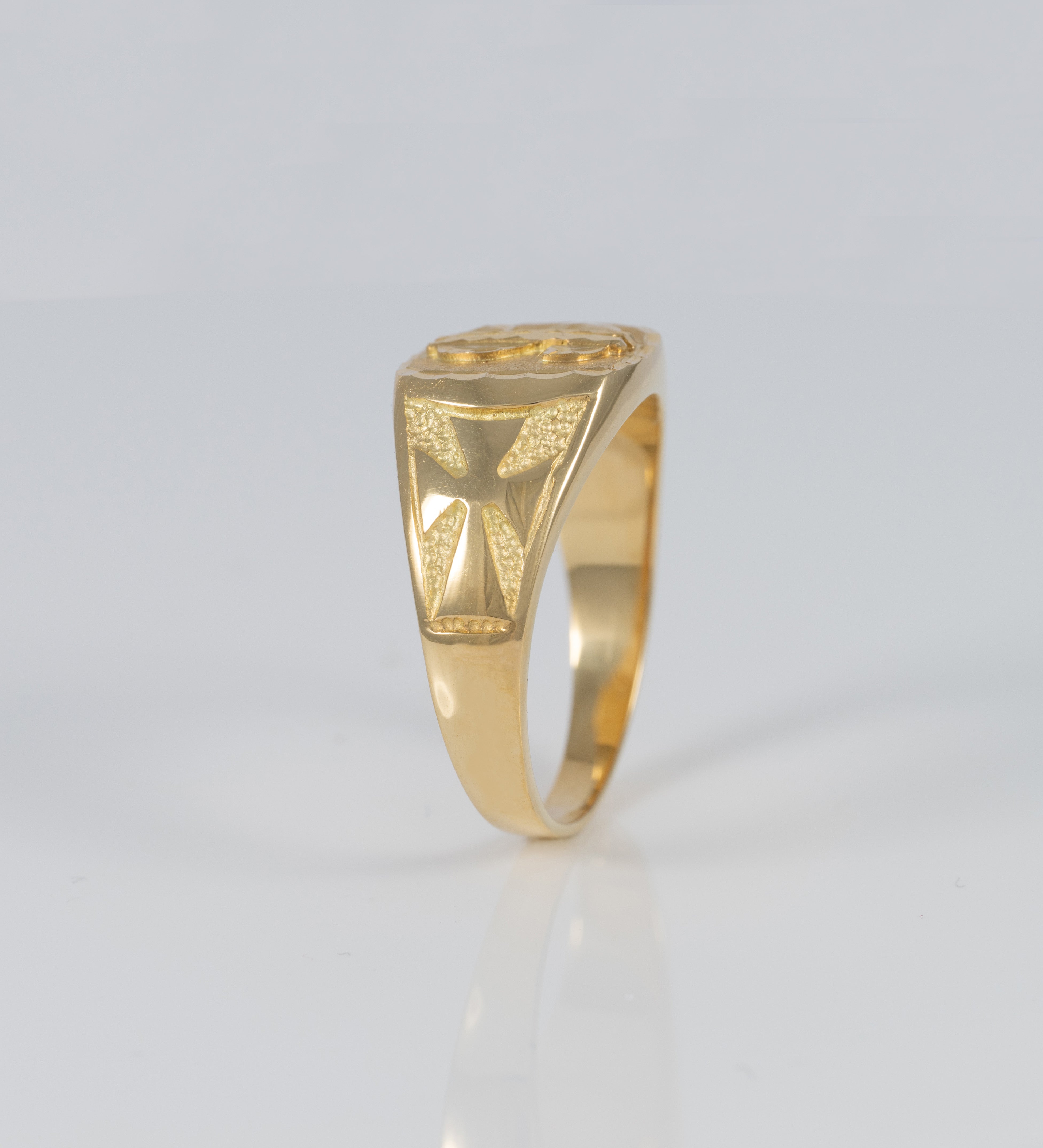 Anillo Dólar de oro amarillo 18k