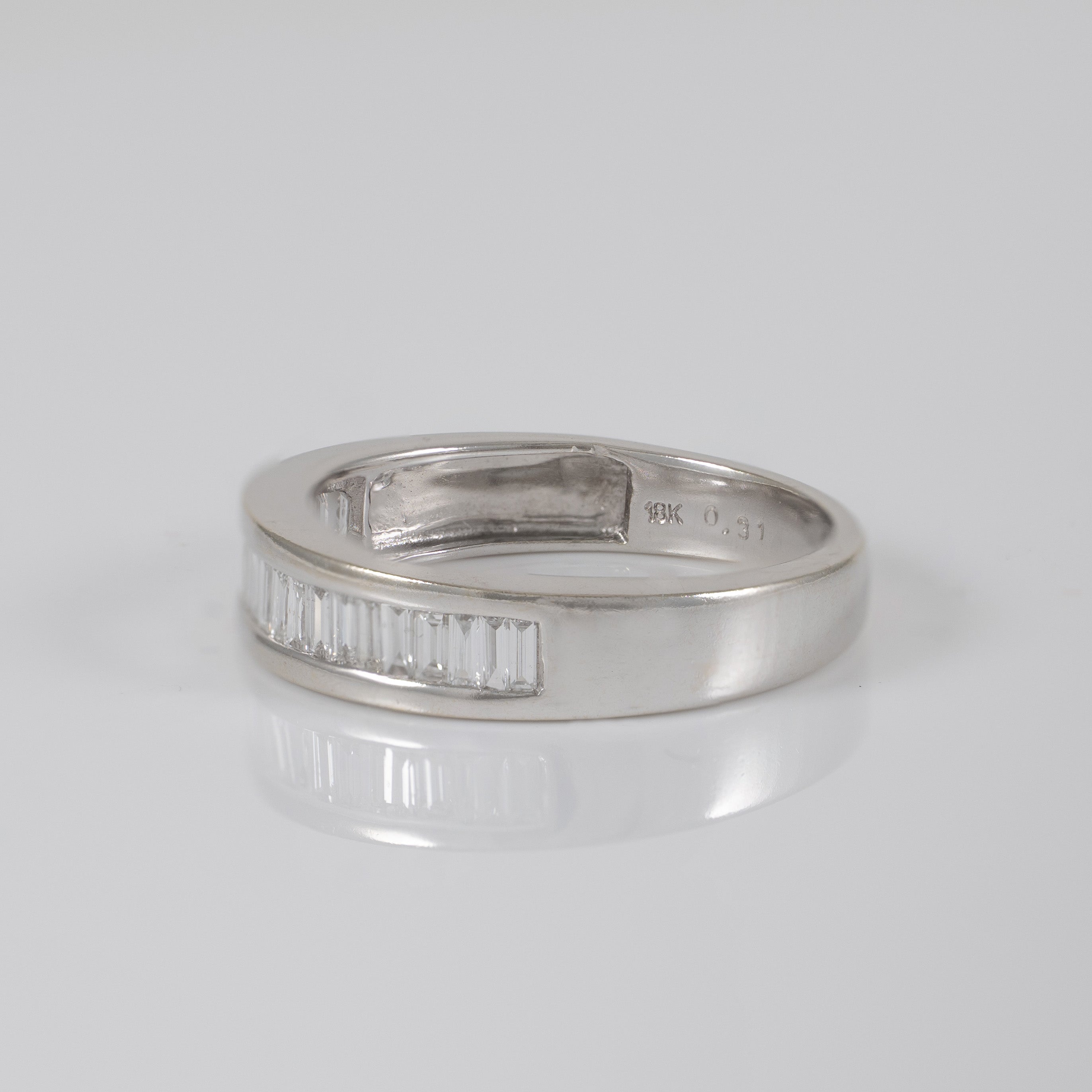 Anillo oro blanco 18k con brillantes