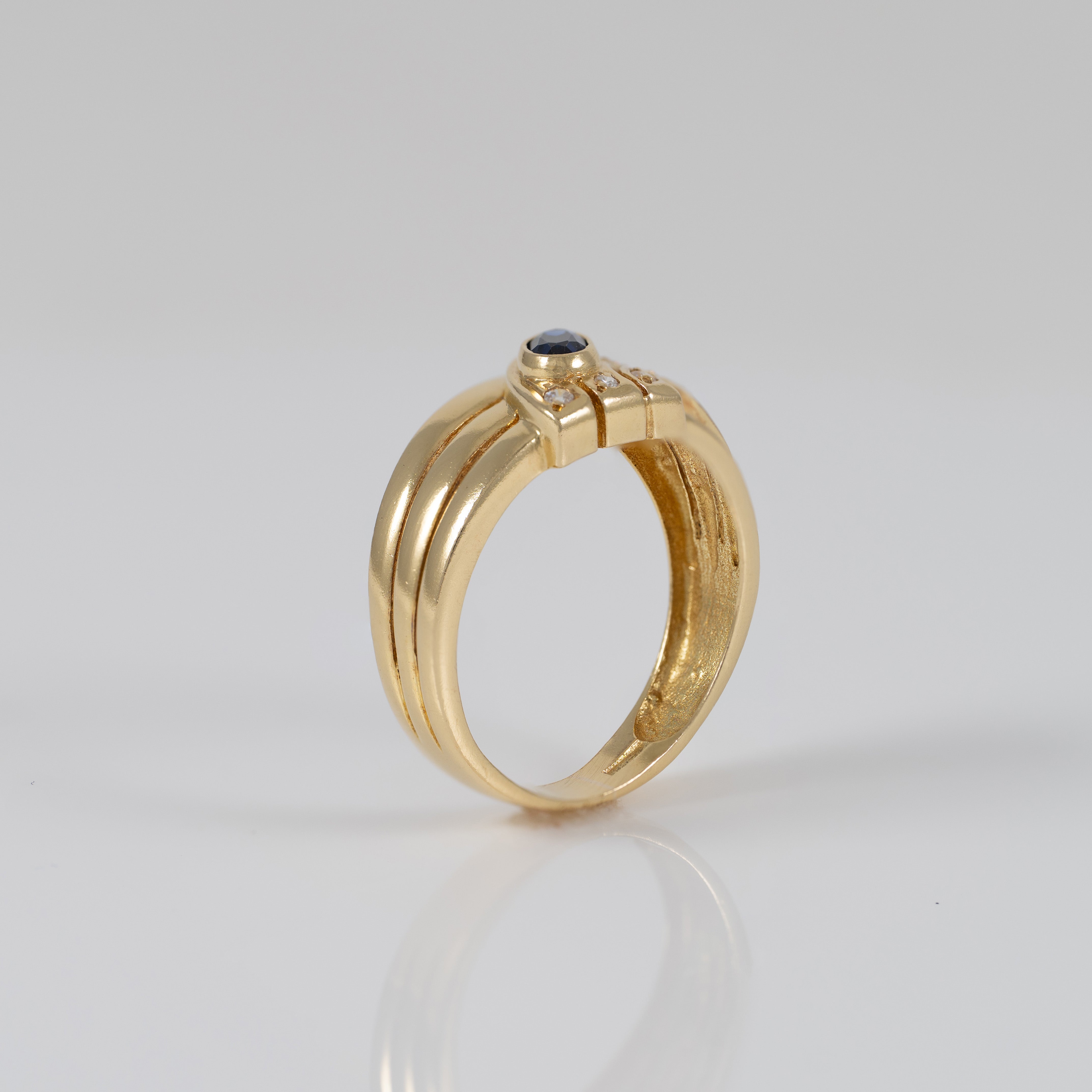 Anillo de oro 18k