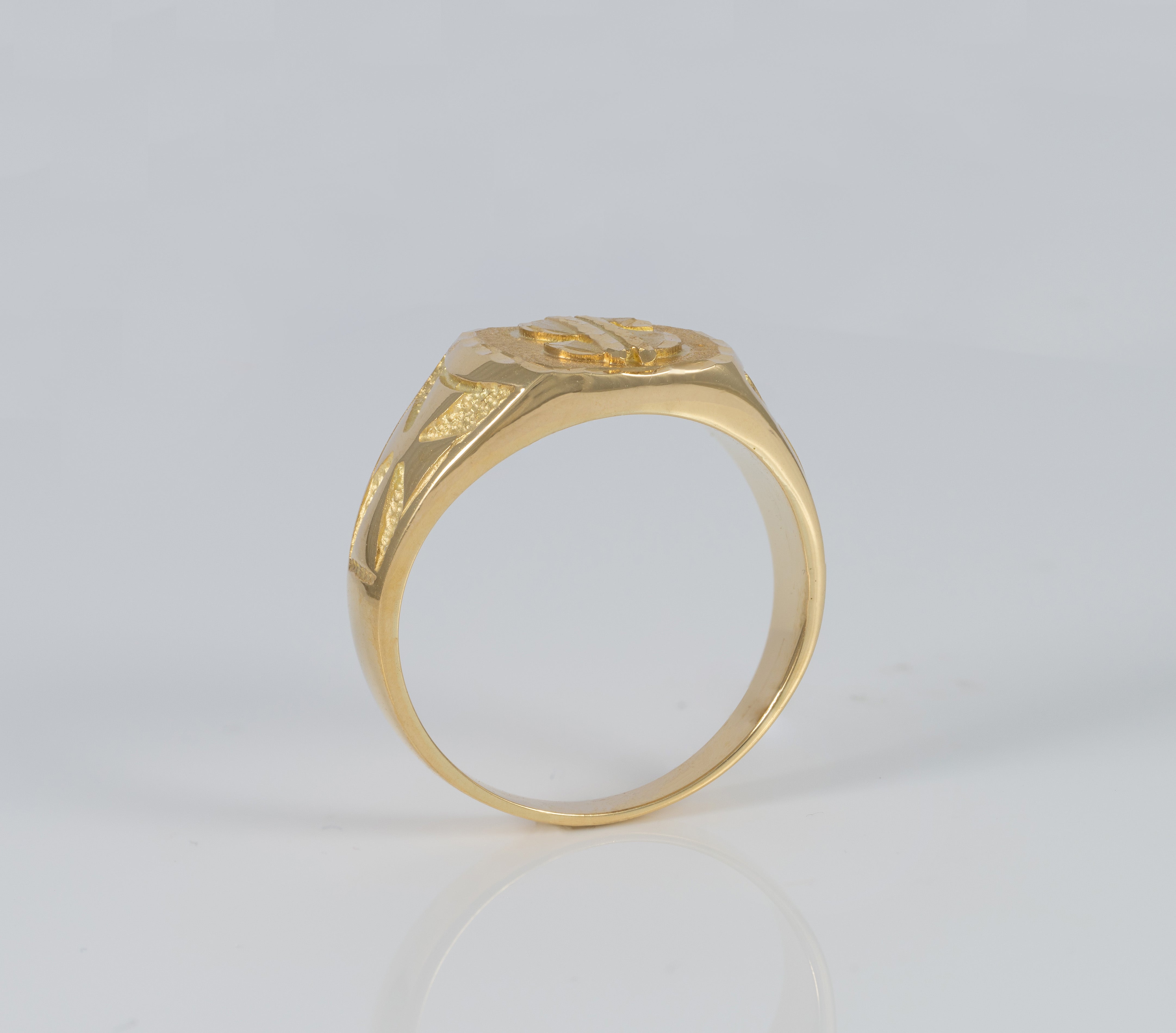 Anillo Dólar de oro amarillo 18k