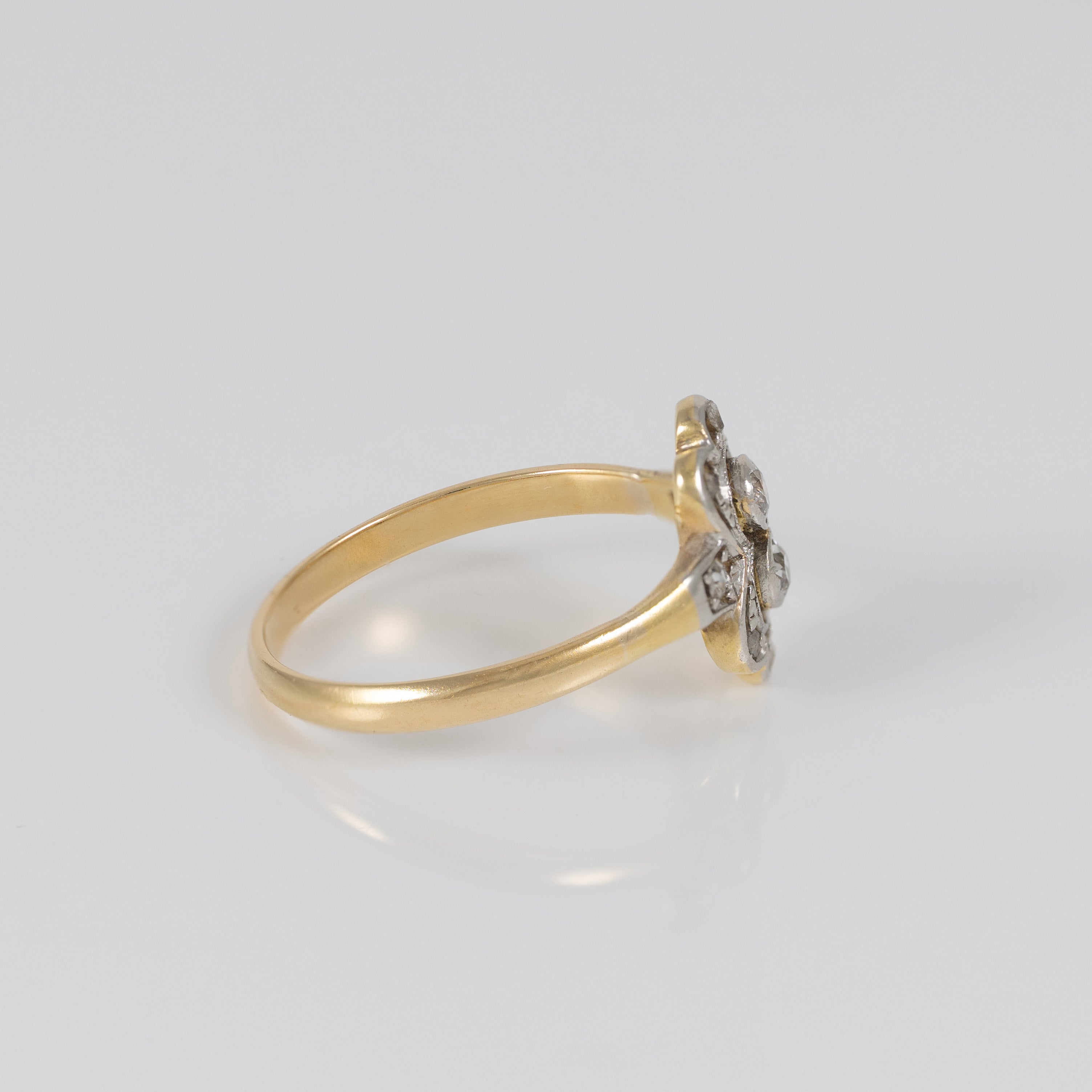 Anillo oro 18k con diamantes
