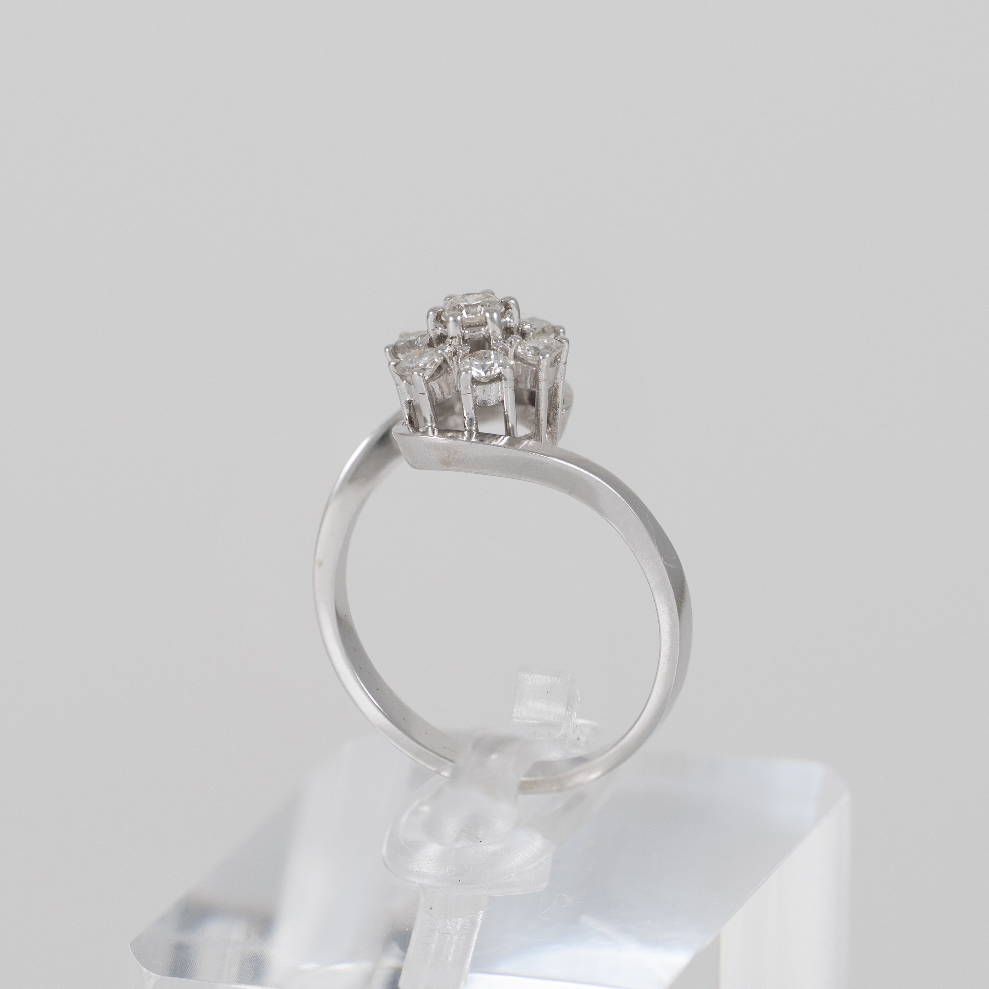 Anillo oro blanco 18k con diamantes (Copy)